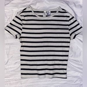 H&M tee, size: xs, color: black& white